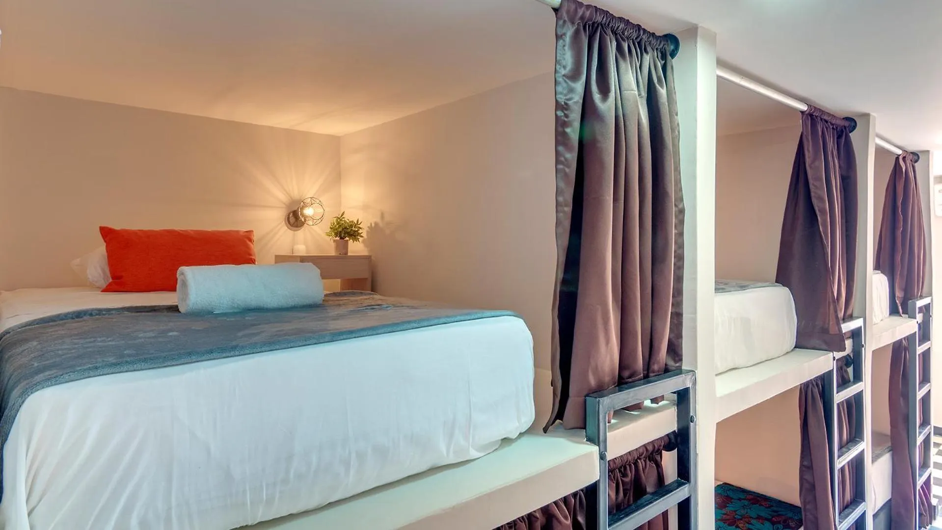 Hostel Dorado Plaza Getsemani Cartagena