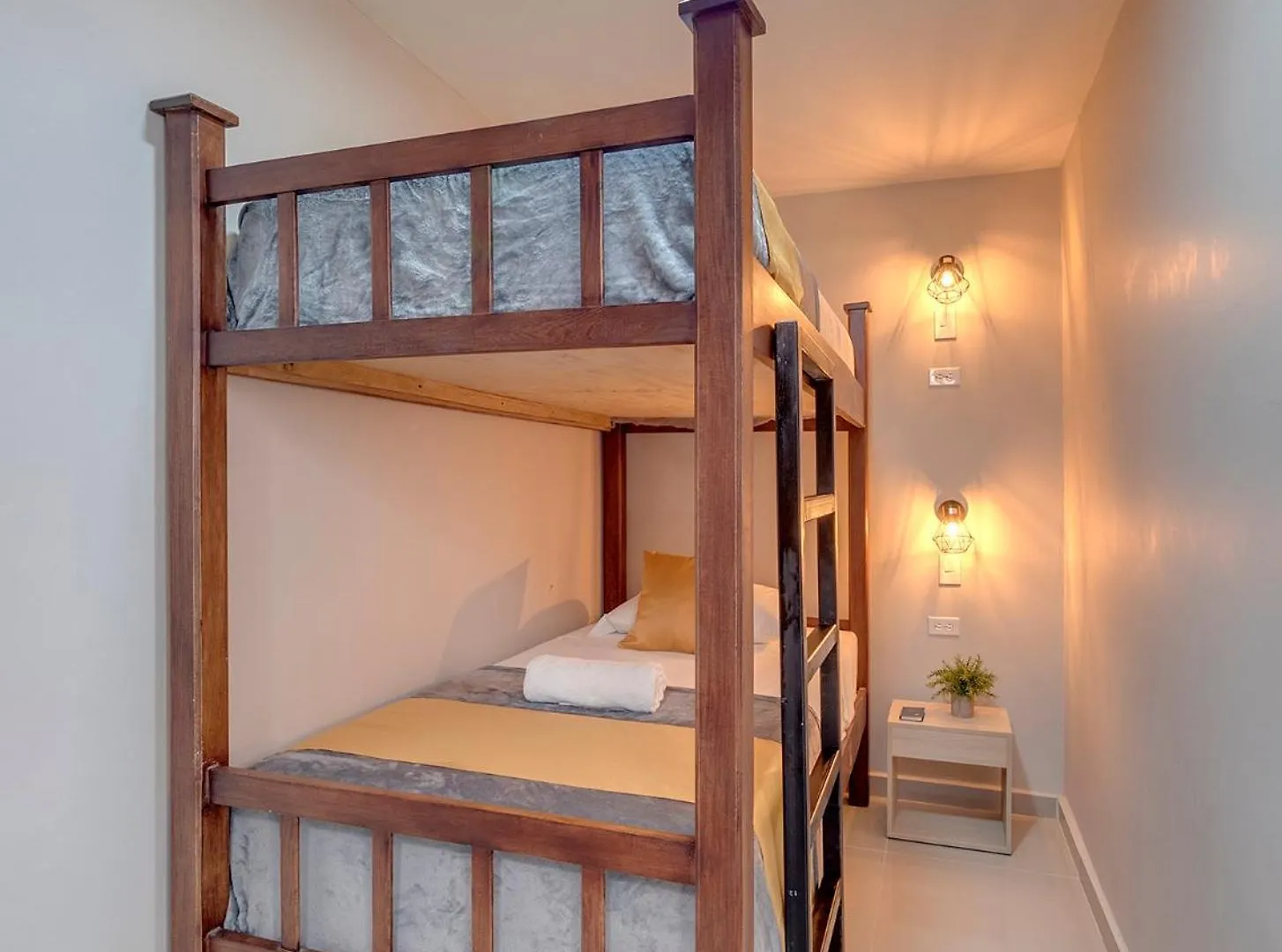Hostel Dorado Plaza Getsemani Cartagena